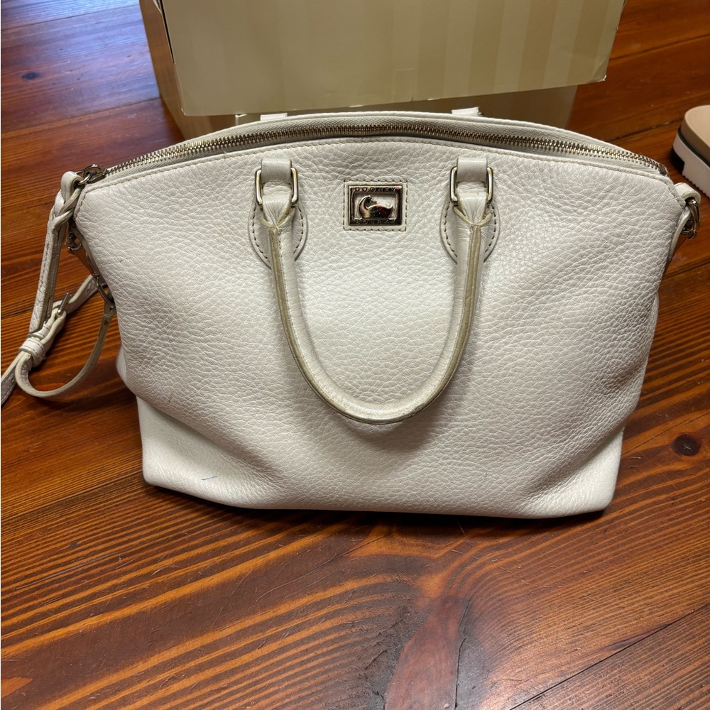 Dooney & Burke Off-white Leather Purse